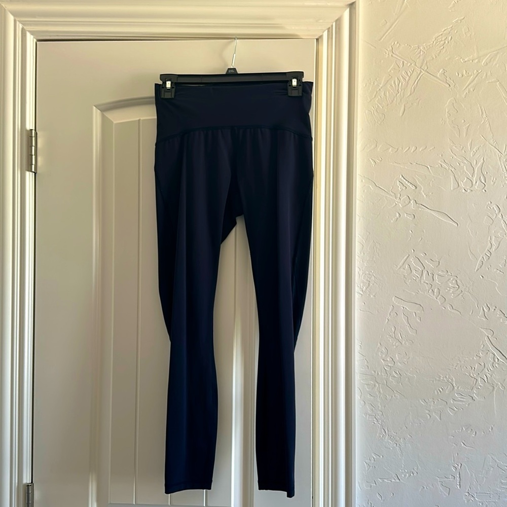 Lululemon Women’s Size 6 Leggings